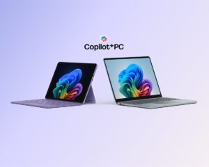A la izquierda Surface Pro 12 pulgadas, en el centro el logo de Copilot+ PC y a la derecha Surface Laptop 13 pulgadas