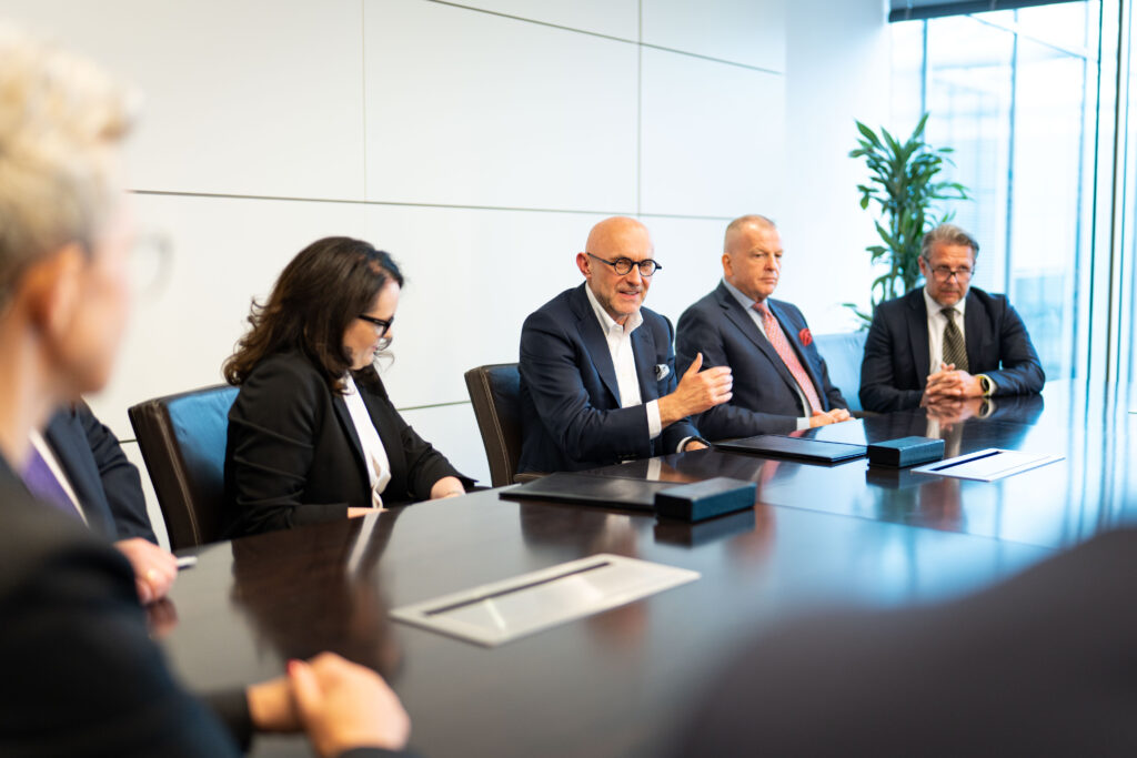 Na zdjęciu od lewej: Iwona Szylar, dyrektor generalna Microsoft w Polsce, Ireneusz Fąfara, Prezes Zarządu ORLEN